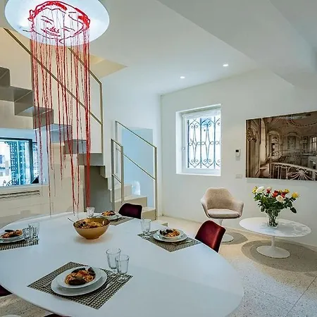 Apartment With A Private Terrace On The Water !